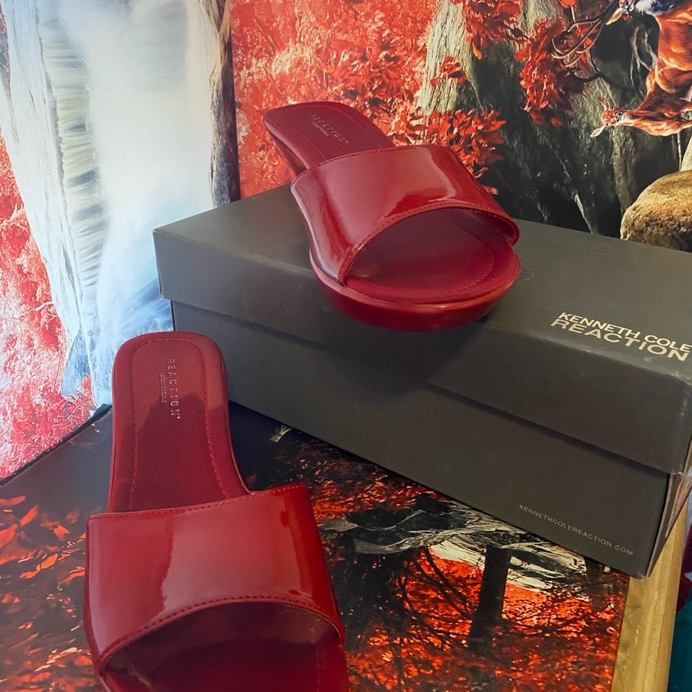 Kenneth Cole Reaction Red Slip Ons with Box - Picture 6 of 6